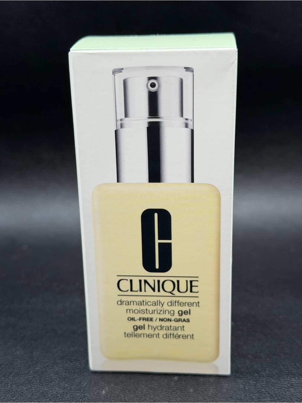 Clinique Dramatically Different Moisturizing Gel - Pale Yellow Bottle 4.2oz - Picture 6 of 9